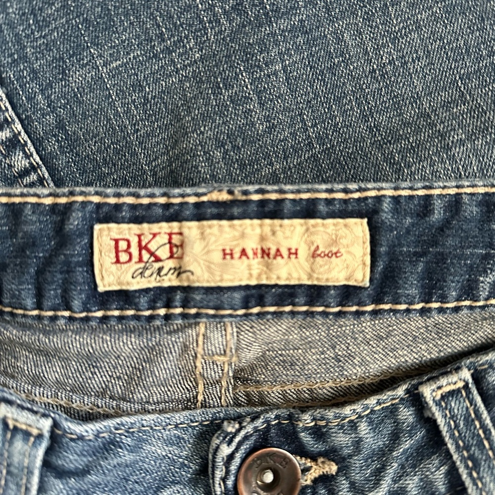 BKE Hannah Boot Mid-Blue Denim Jeans - Picture 2 of 3